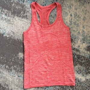 Lululemon swiftly tech racer back tank size 4